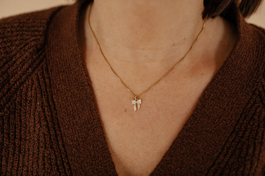 Bow Necklace