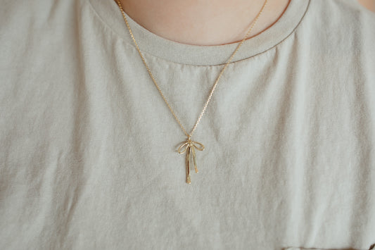 Bow 2.0 Necklace