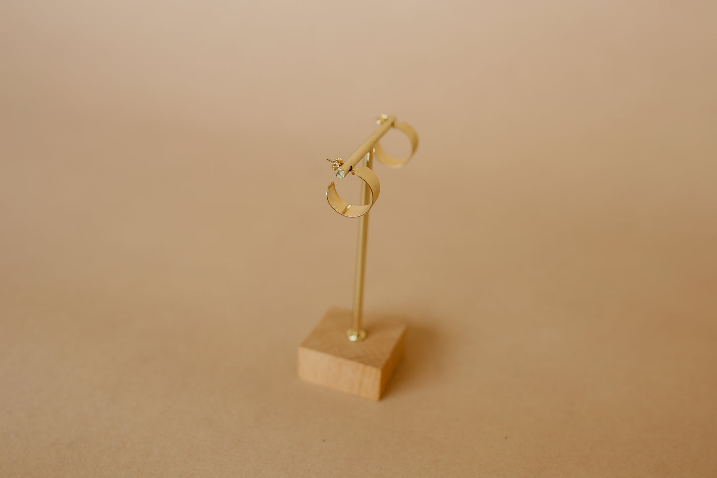 Kaitlyn Hoop, Brushed Gold